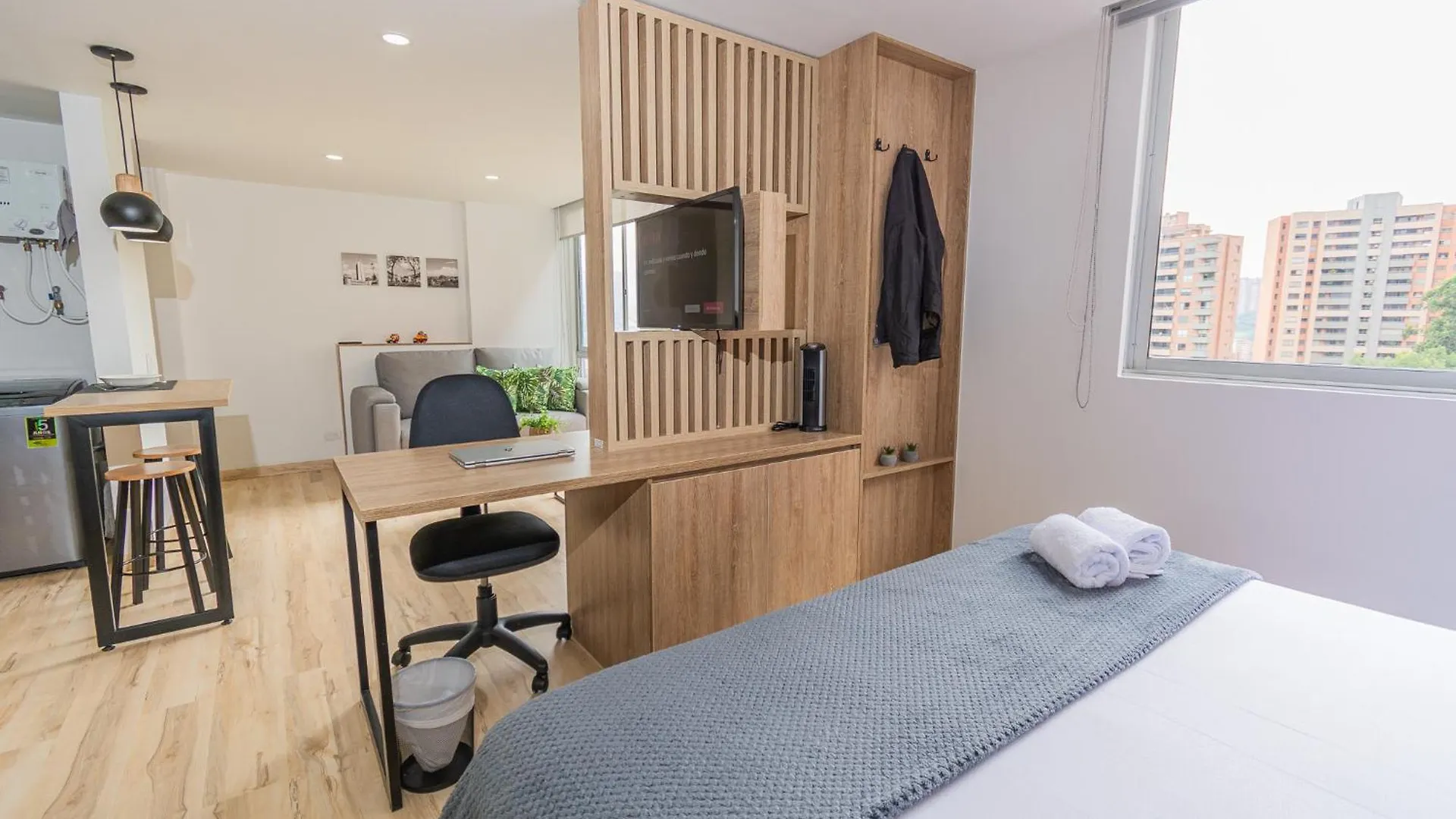 Apartment New! Homey Loft El Tesoro-Fast Wifi Medellin
