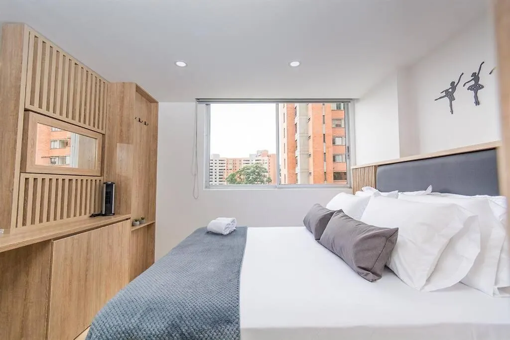 New! Homey Loft El Tesoro-Fast Wifi Medellin Apartment